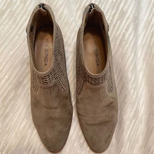 VIA SPIGA Chrissy Perforated Ankle Boots, Size 6M